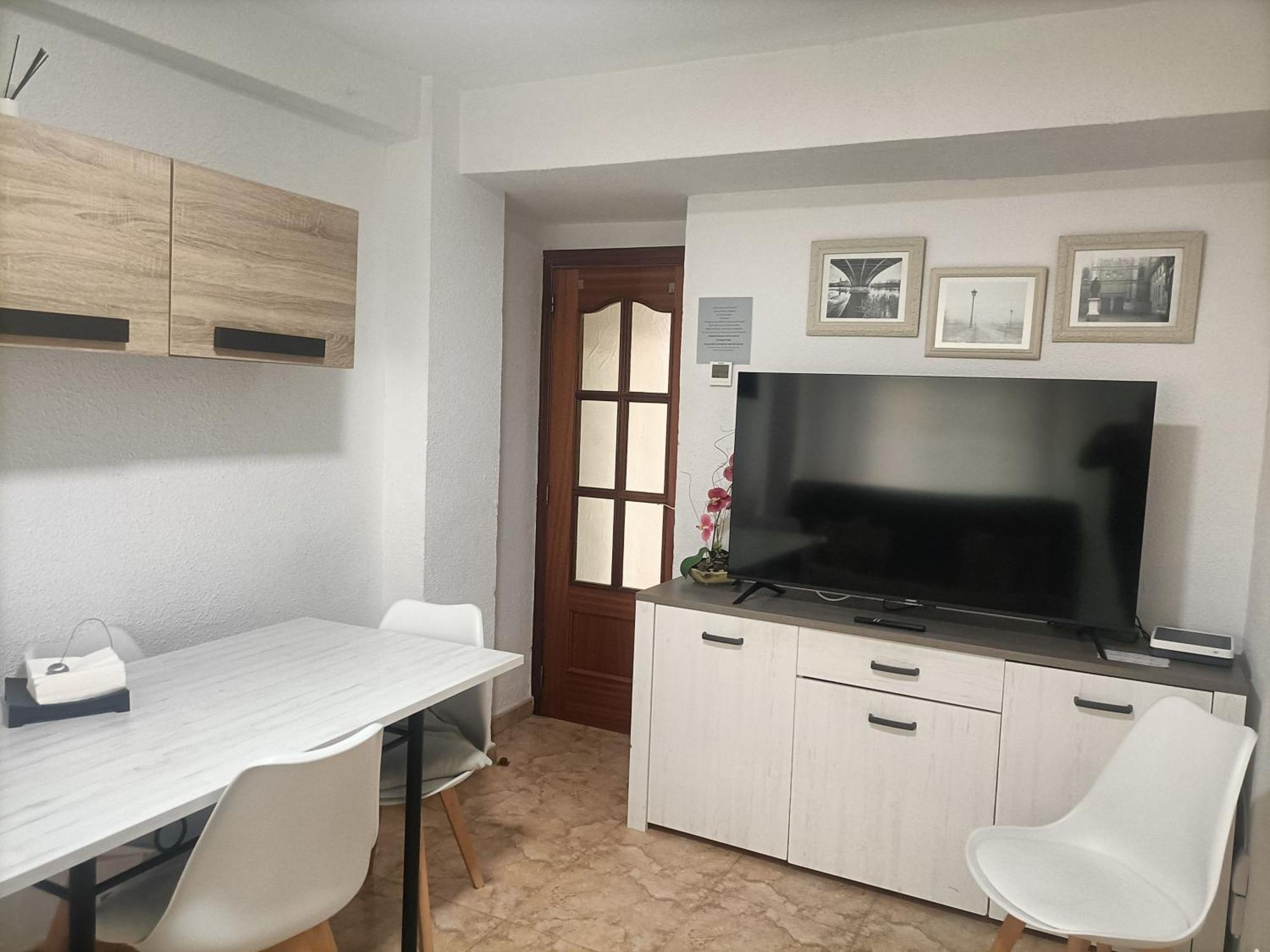 Apartamento Espacioso Frente Al Corte Ingles Con Plaza De Garaje Gratis - Vu75 Salamanca Esterno foto